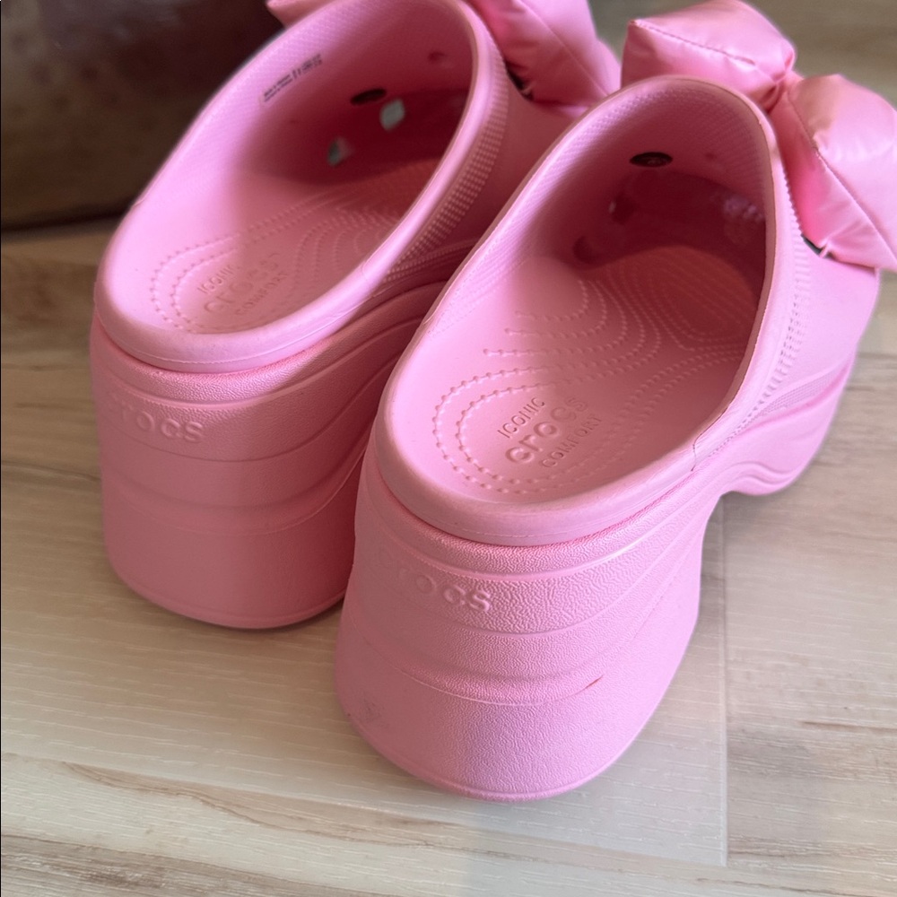 CROCS SIREN BOW CLOG PINK HIGH Puffy Women’s Size 8 - Picture 2 of 5